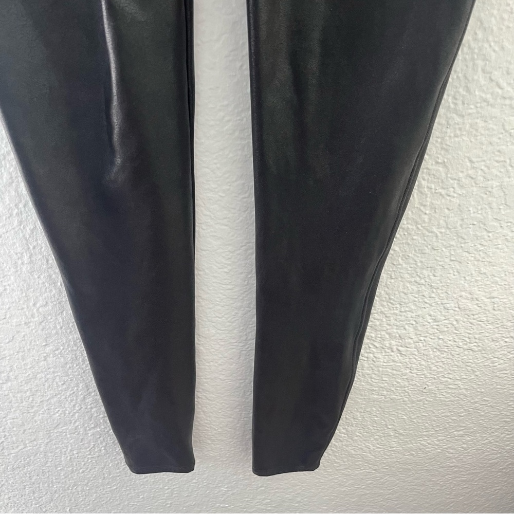 Spanx Faux Leather Leggings Black Size Medium - Picture 8 of 12